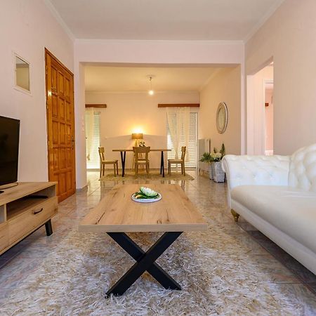 Flower Apartment Превеза Экстерьер фото